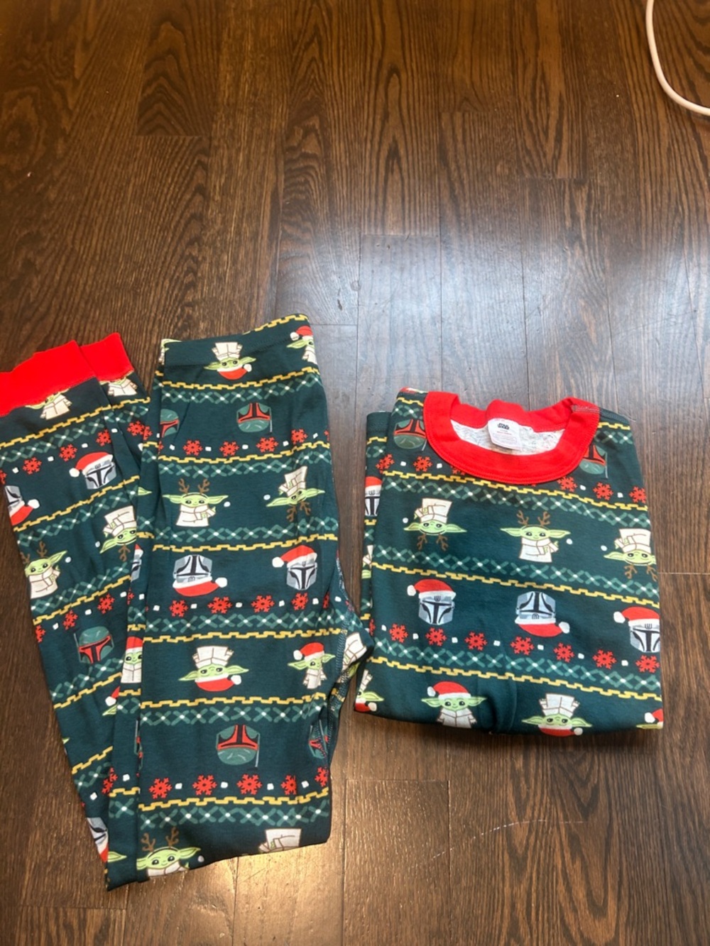 Hanna Andersson Green and Red Star Wars Holiday Pajama Set size 12